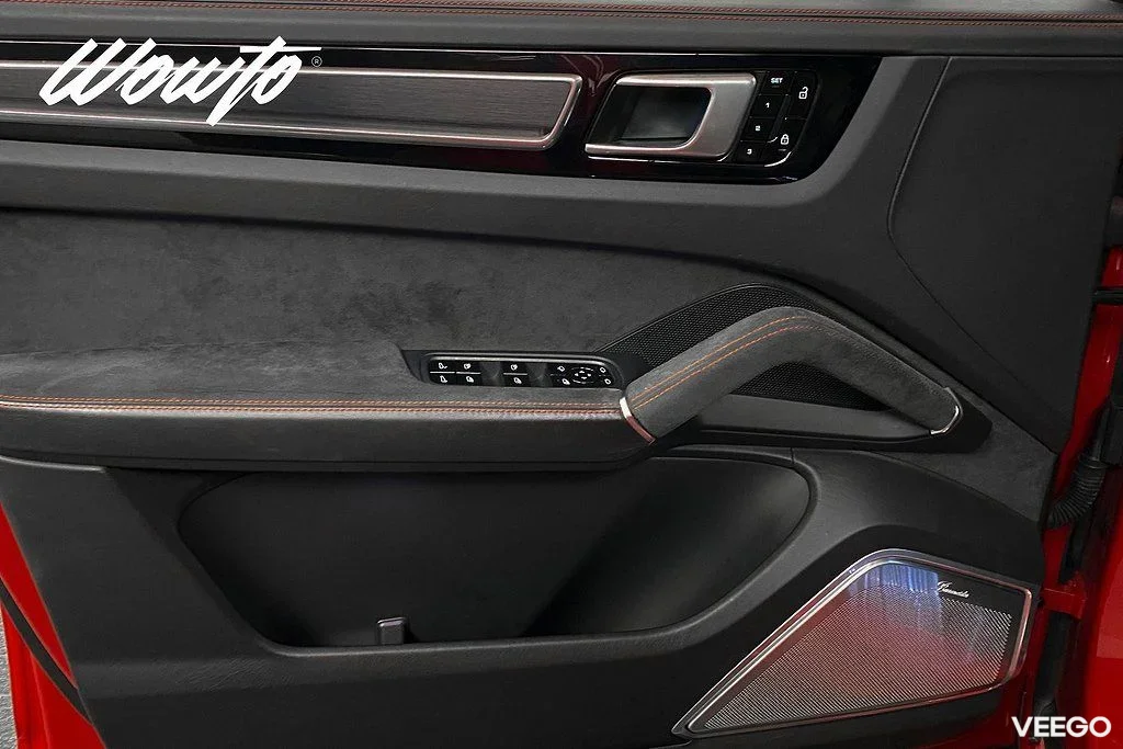 Porsche Cayenne GTS 460HK /Burmester /Night Vision /Se Spec /4.95% 338kW