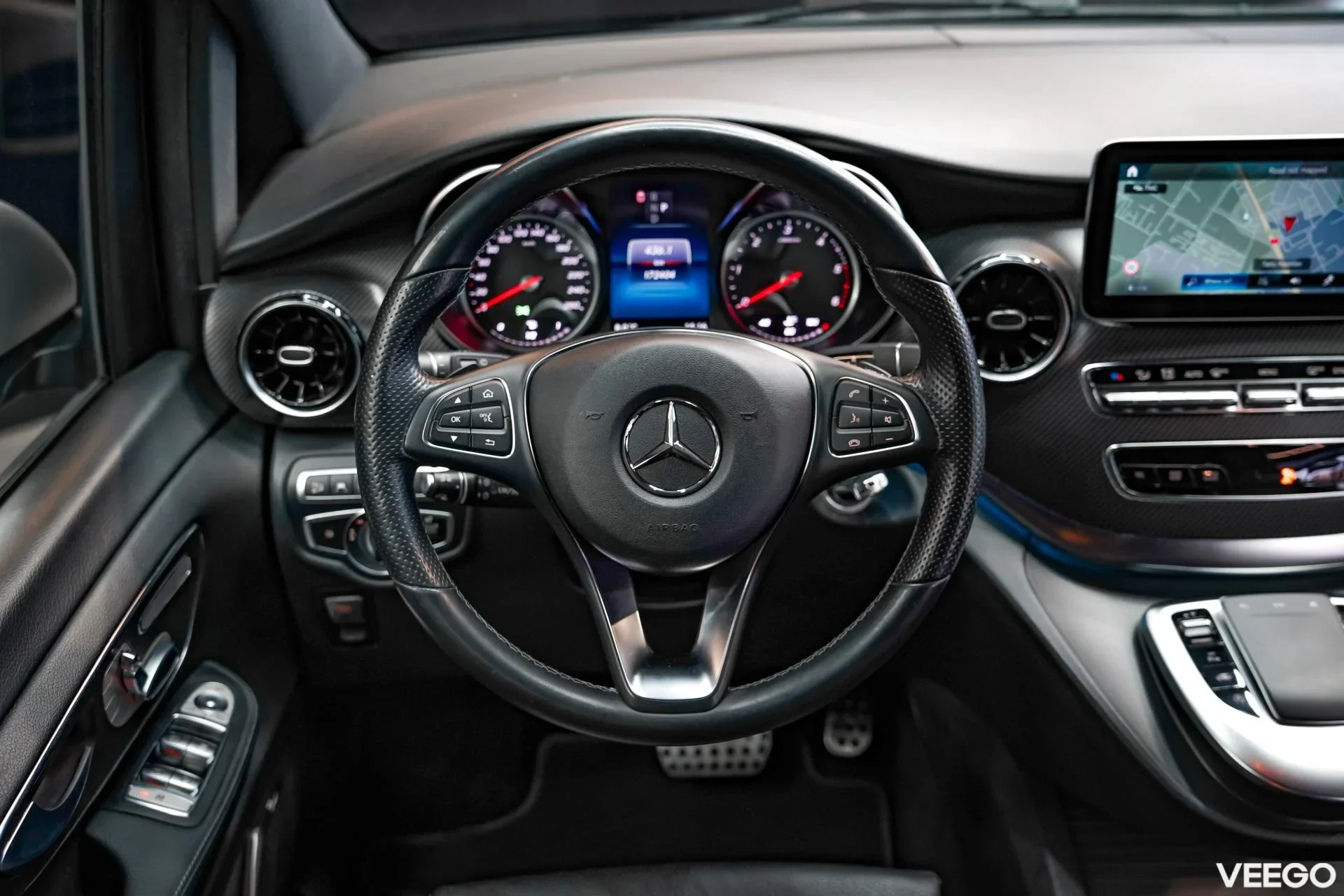 Mercedes-Benz V250 2.0 140kW