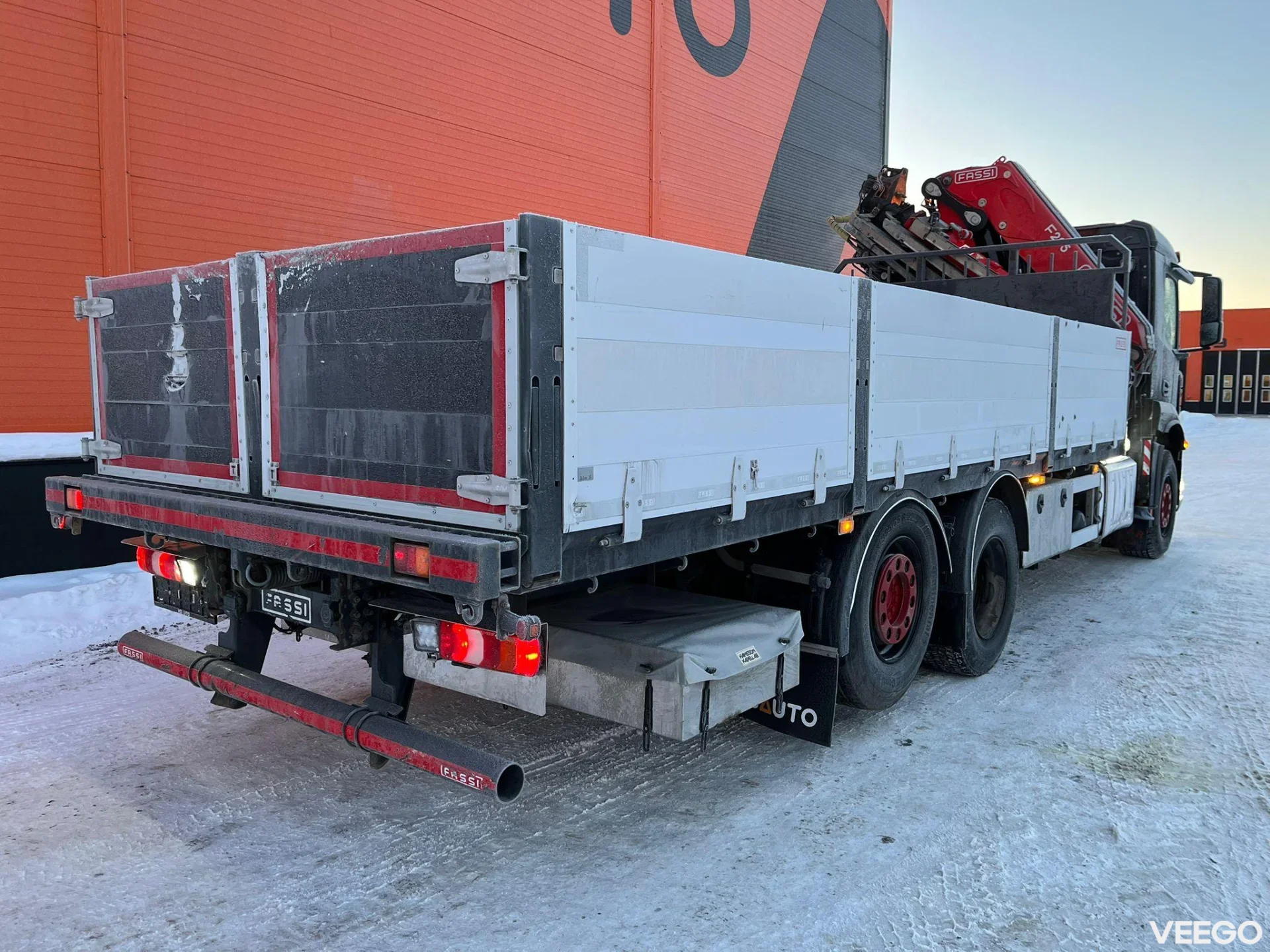 Mercedes-Benz Actros FASSI F295 / PLATFORM L=6482 mm 260kW