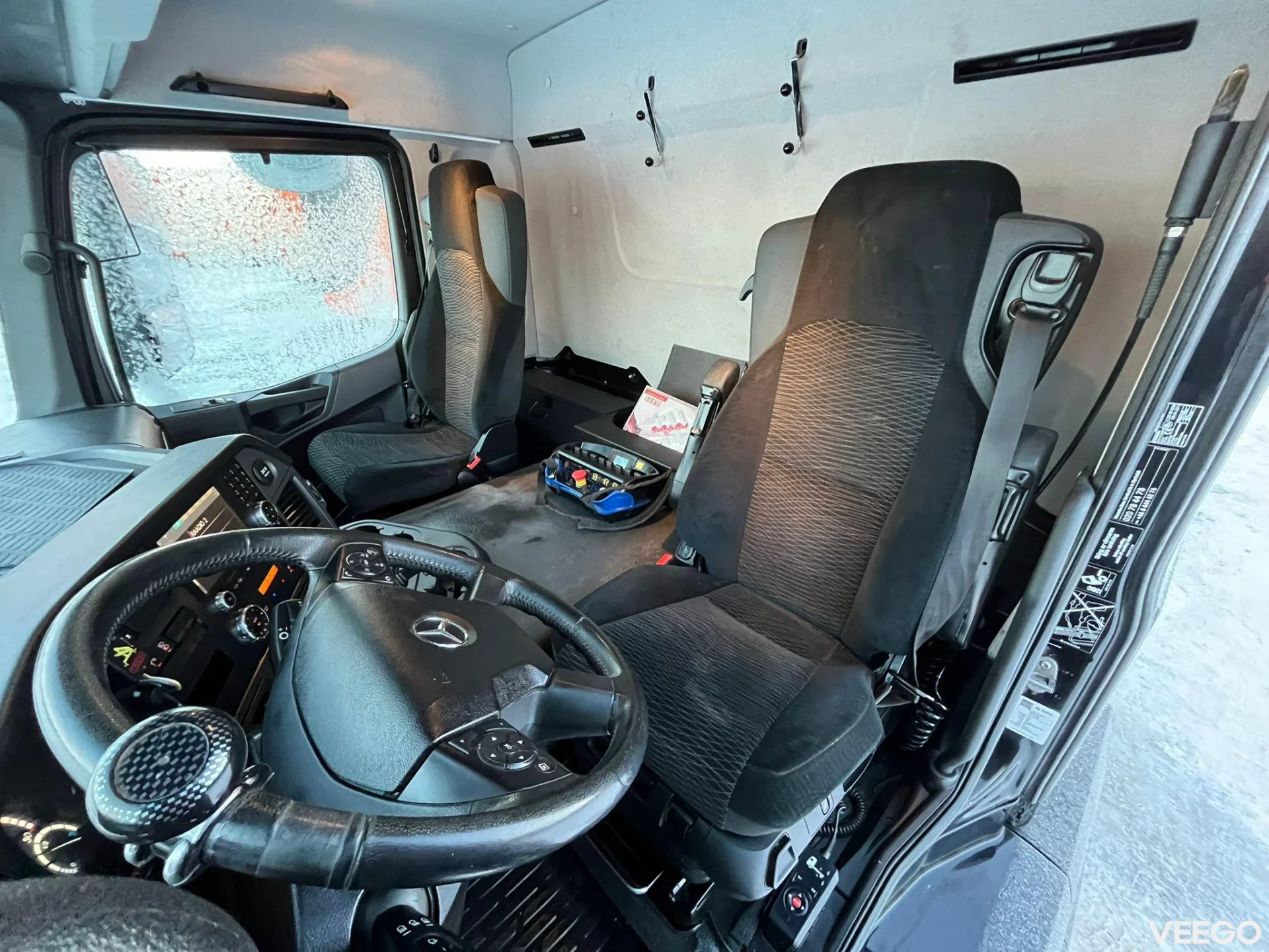 Mercedes-Benz Actros FASSI F295 / PLATFORM L=6482 mm 260kW