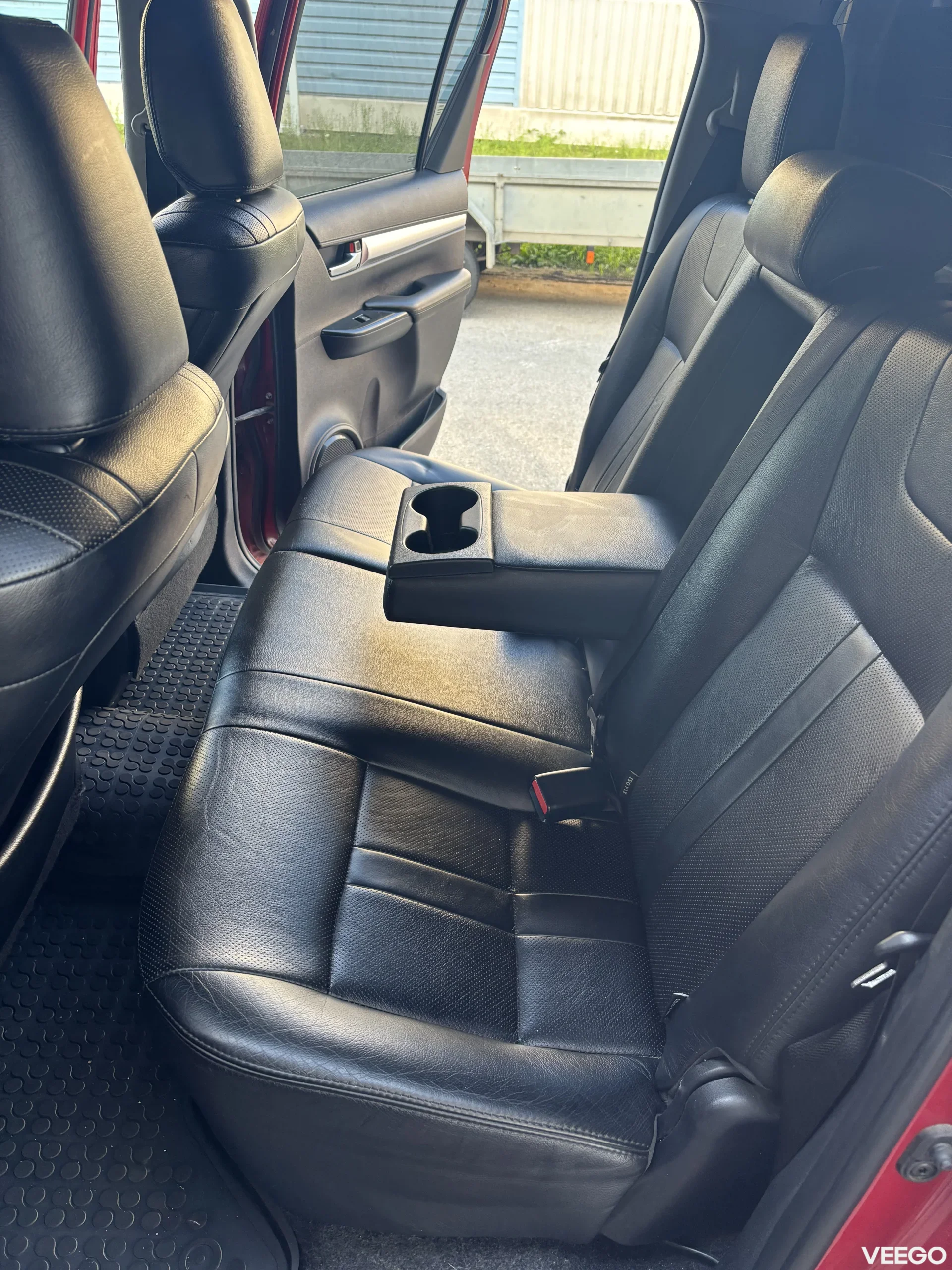 Toyota Hilux invincible 2.4 110kW