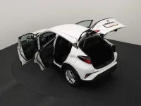 Toyota C-HR 1.8 90kW thumbnail