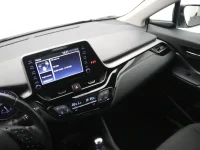 Toyota C-HR 1.8 90kW thumbnail