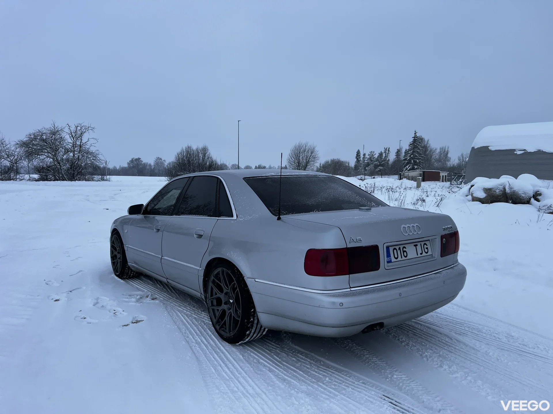 Audi A8 3.3 165kW