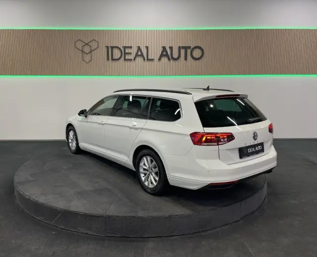 Image of Volkswagen Passat Variant Business 1.5 110kW