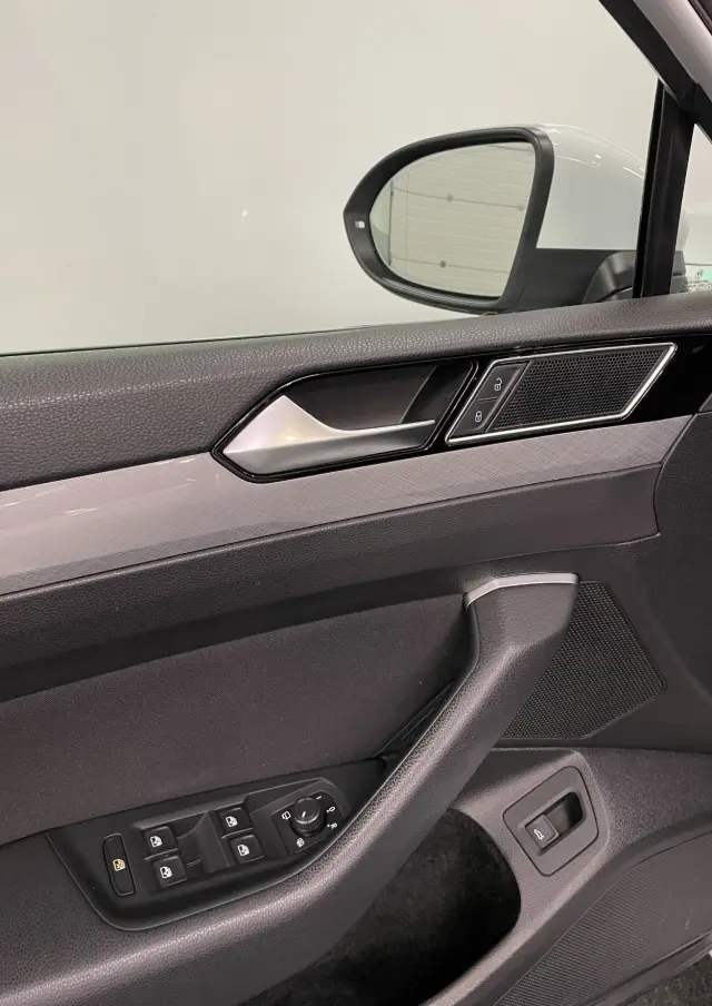 Image of Volkswagen Passat Variant Business 1.5 110kW