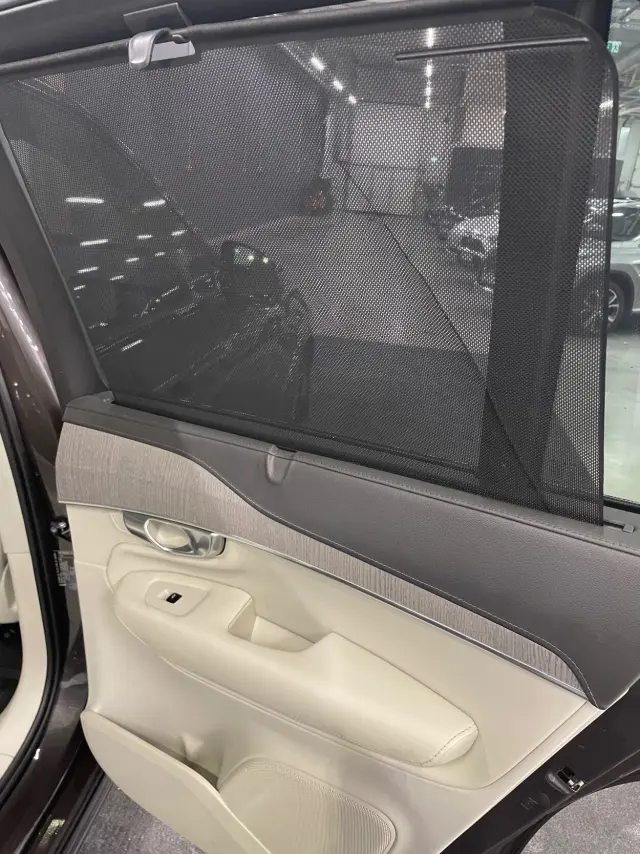 Image of Volvo XC90 AWD Ultimate Dark Edition 2 173kW