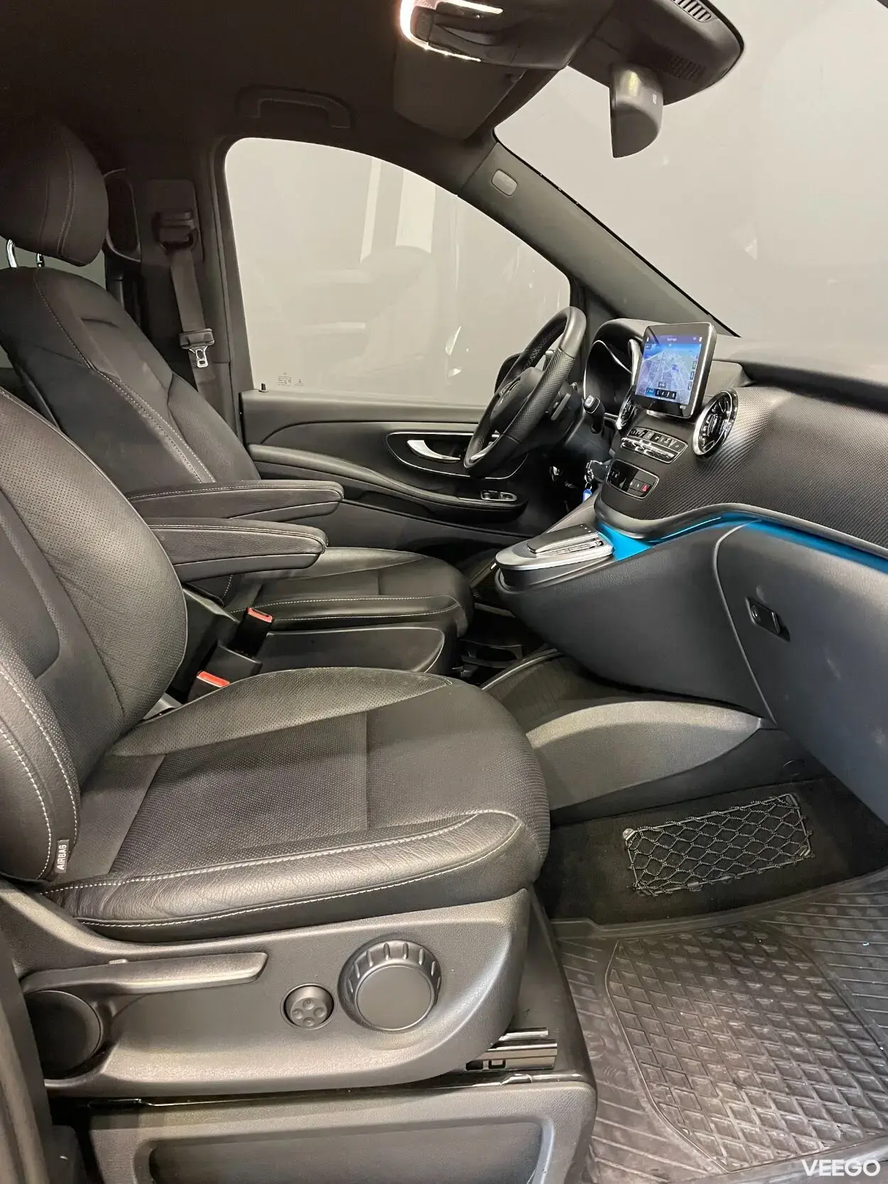 Mercedes-Benz V300 d Extra Lang AMG Night Facelift 2 174kW