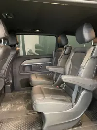 Mercedes-Benz V300 d Extra Lang AMG Night Facelift 2 174kW thumbnail