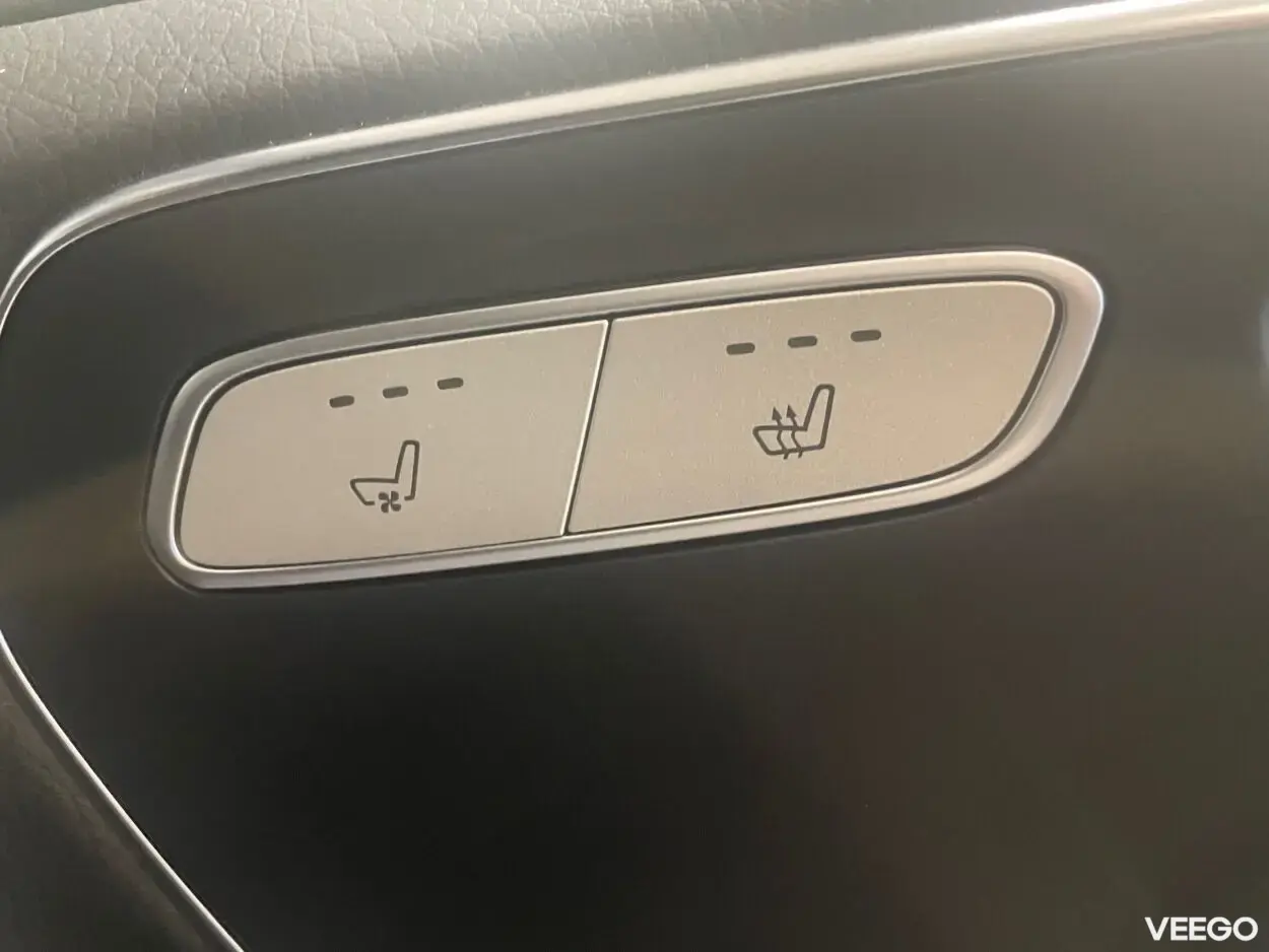 Mercedes-Benz V300 d Extra Lang AMG Night Facelift 2 174kW