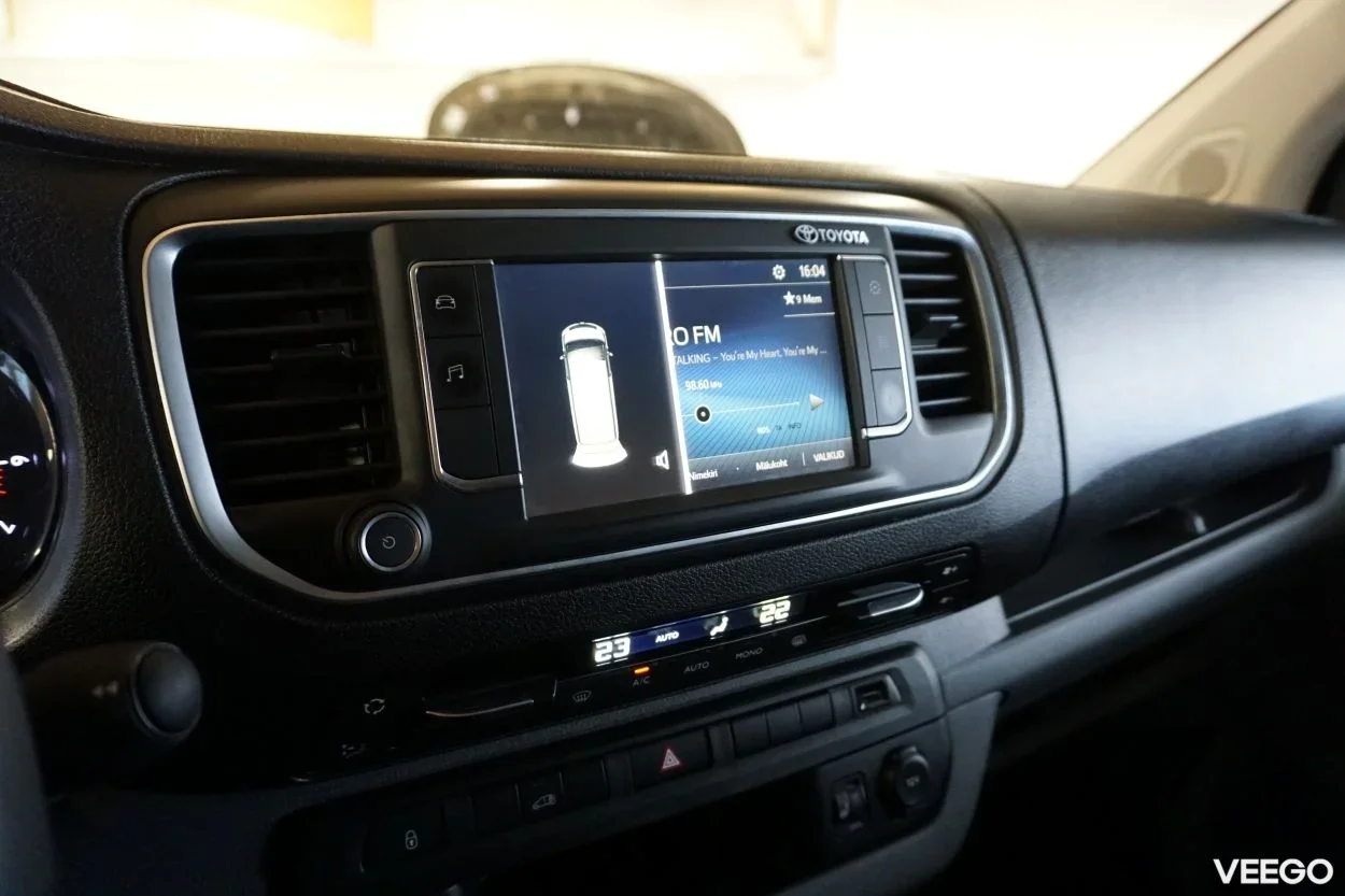 Toyota Proace Long Professional Comfort 2 106kW