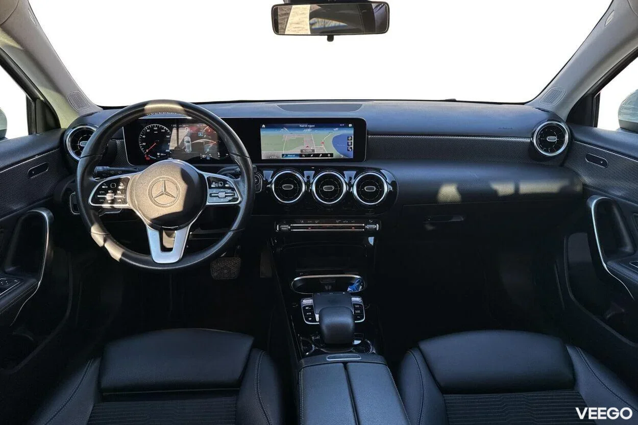 Mercedes-Benz A180 Progressive 1.3 100kW