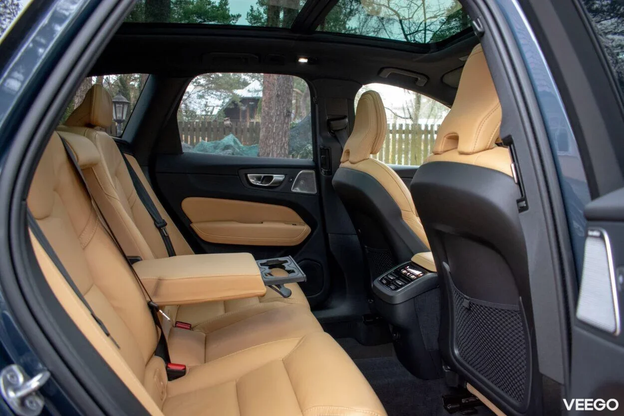 Volvo XC60 AWD Ultimate DARK Intelli PRO Xenium Fullopt 2 184kW