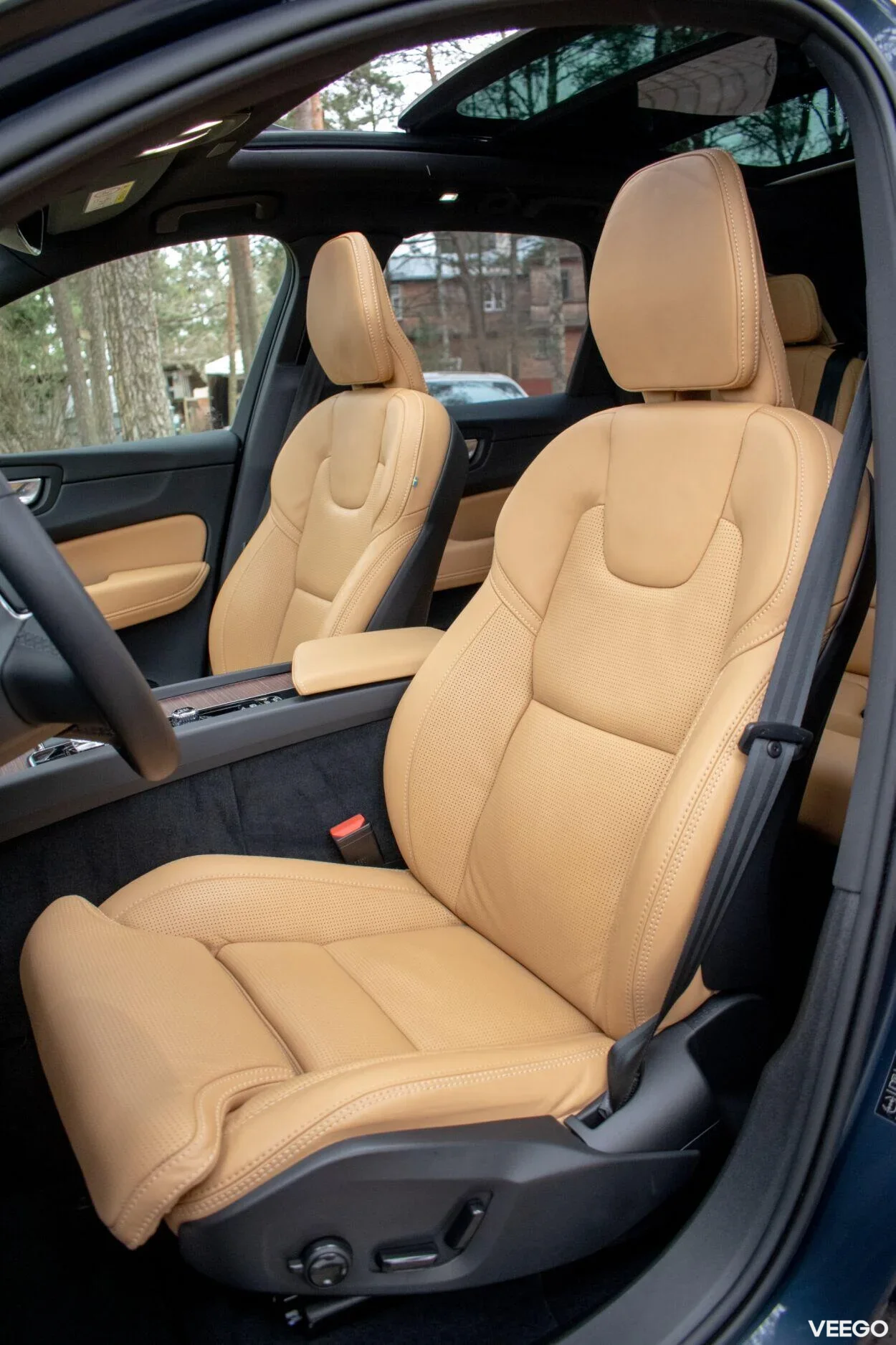 Volvo XC60 AWD Ultimate DARK Intelli PRO Xenium Fullopt 2 184kW