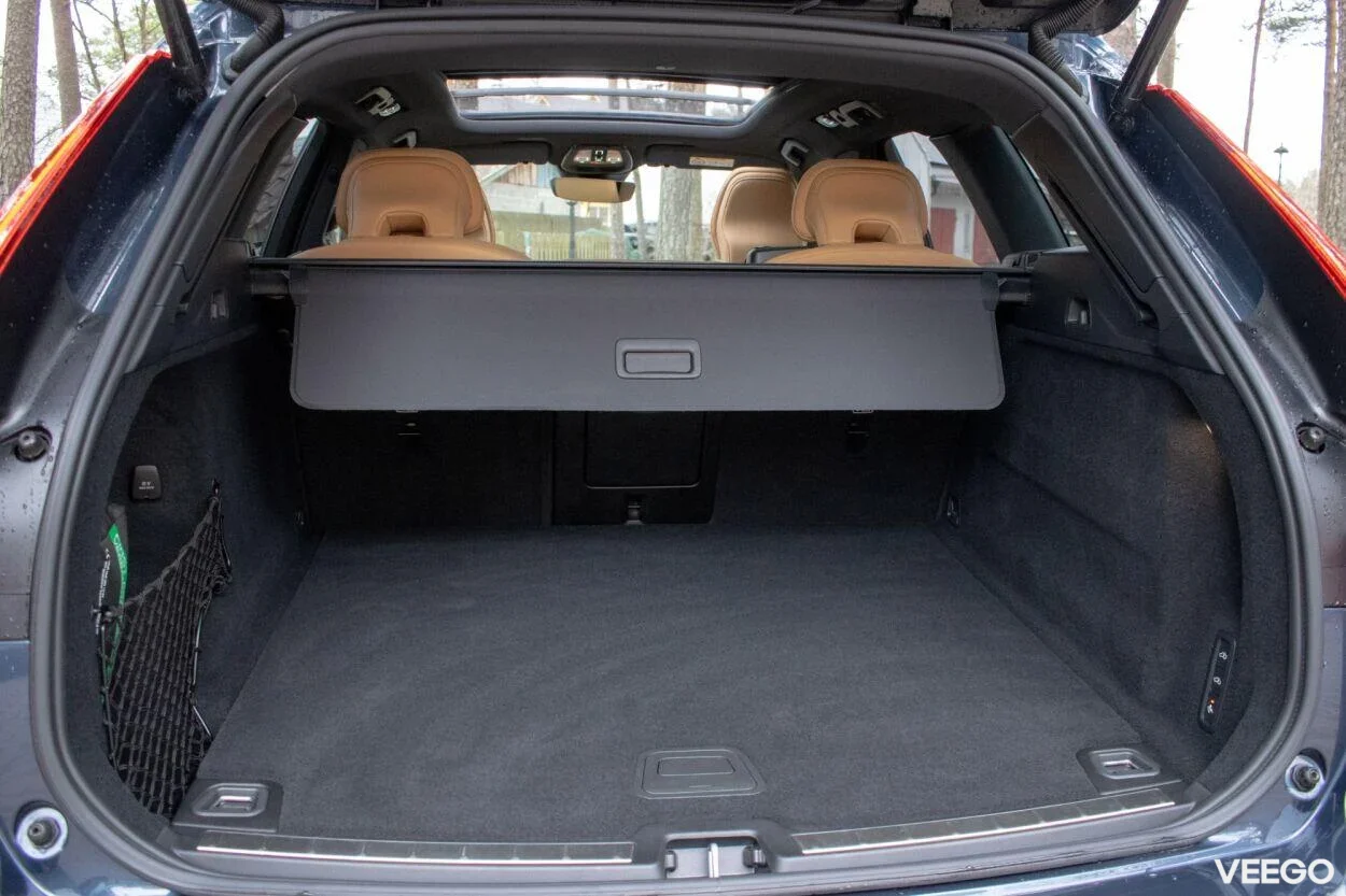 Volvo XC60 AWD Ultimate DARK Intelli PRO Xenium Fullopt 2 184kW