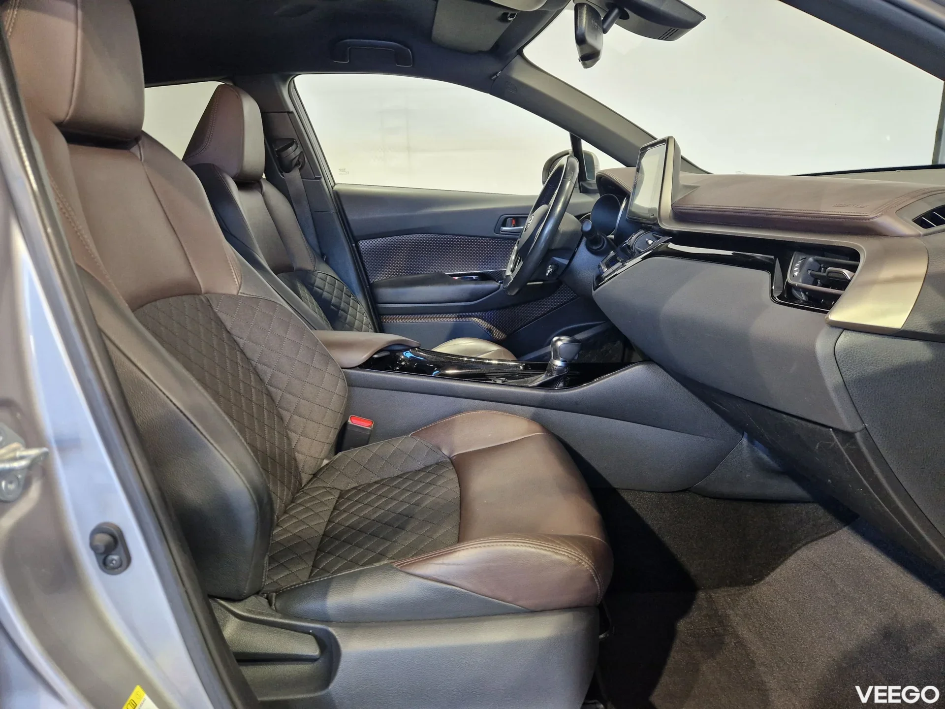 Toyota C-HR Luxury 1.8 72kW