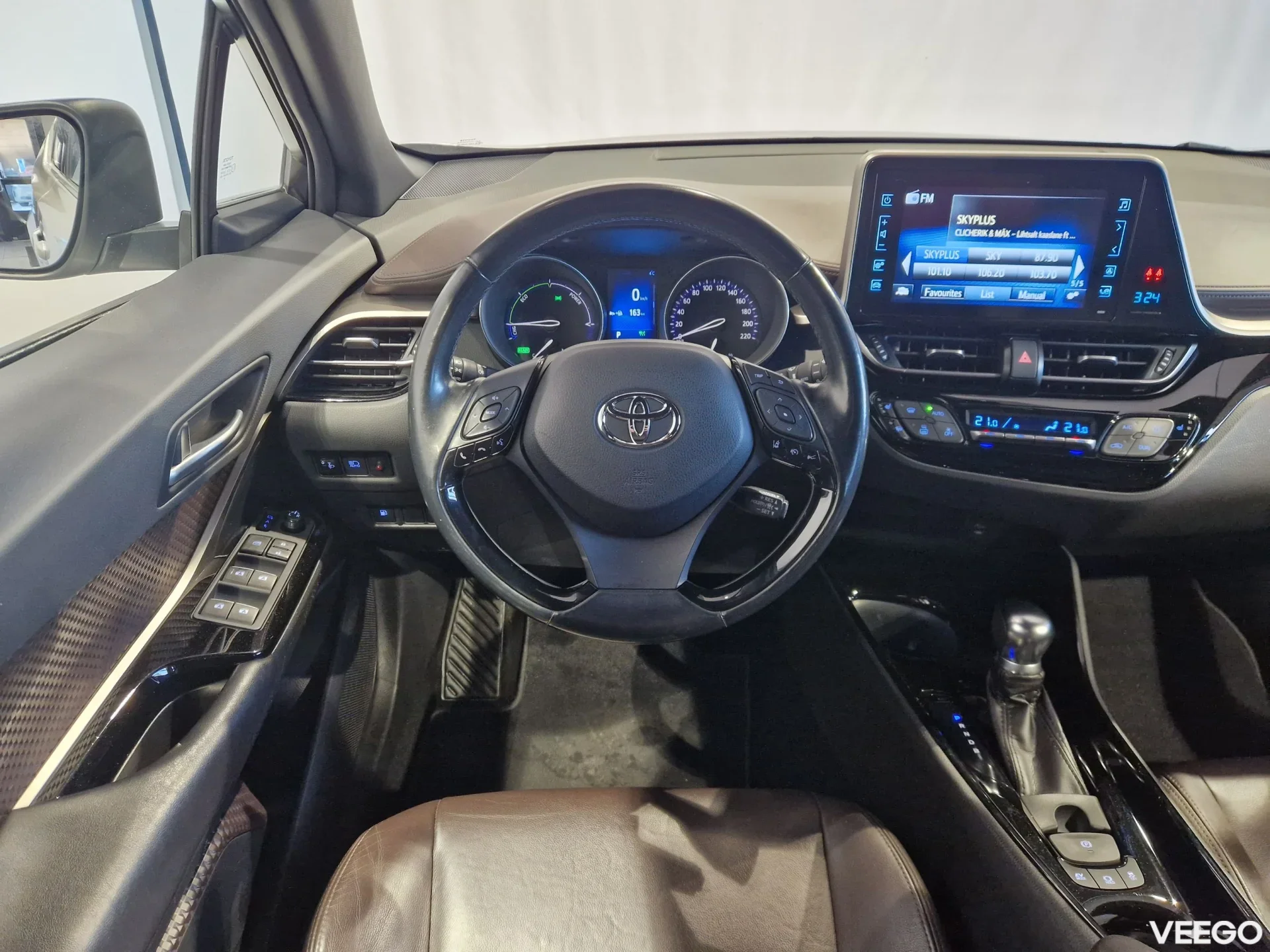 Toyota C-HR Luxury 1.8 72kW