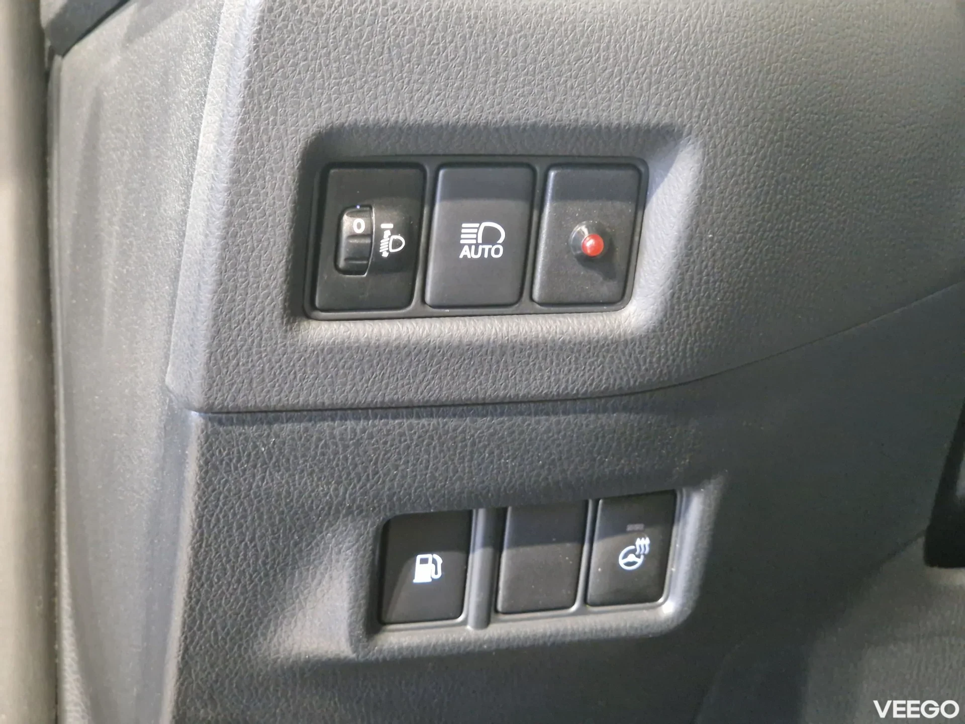 Toyota C-HR Luxury 1.8 72kW