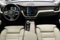 Volvo XC60 Twin Engine T8 Inscriprion AWD 2 223kW thumbnail