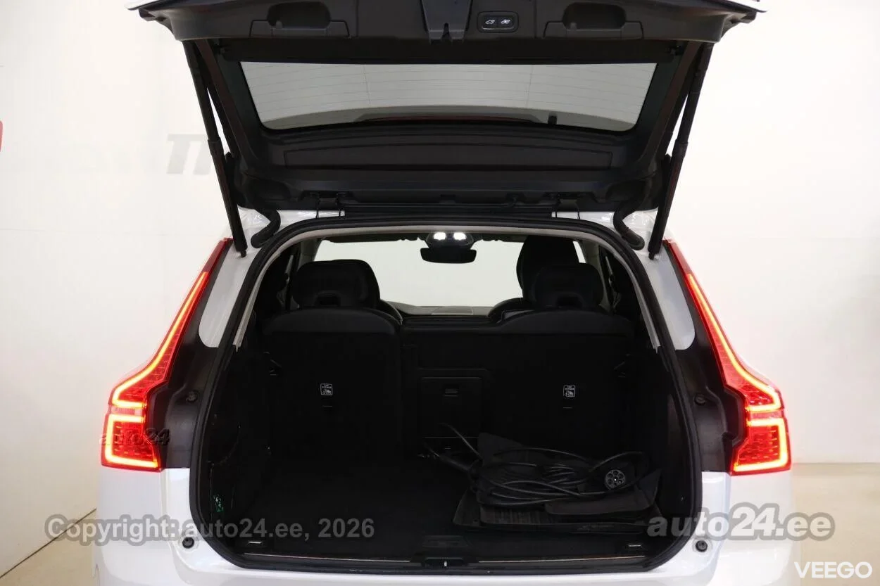 Volvo XC60 T6 Recharge AWD Plus Dark 2 293kW