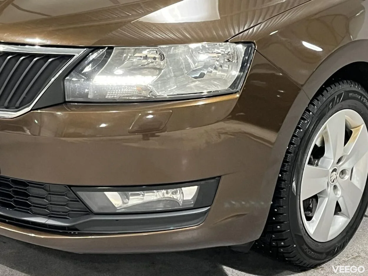 Skoda Rapid Sedan Ambition FL 1 81kW