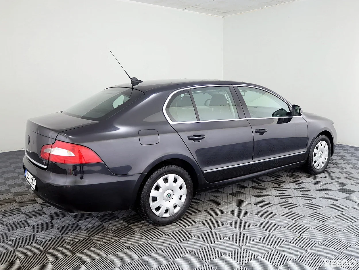 Skoda Superb 2.0 104kW