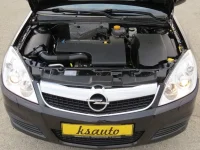 Opel Vectra Station Wagon Facelift 2.2 114kW thumbnail