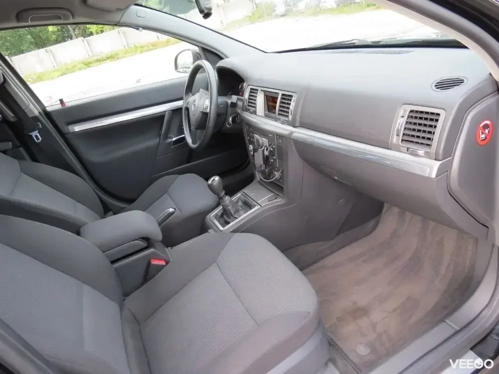 Opel Vectra Station Wagon Facelift 2.2 114kW