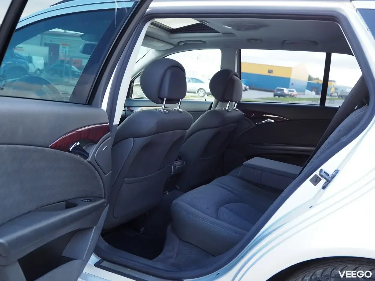 Mercedes-Benz E220 T Elegance 2.1 110kW