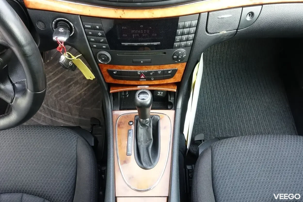 Mercedes-Benz E220 Elegance Facelift 2.1 125kW