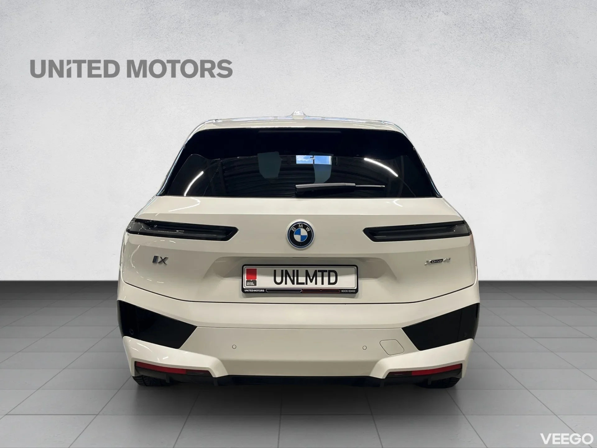 BMW iX Sportpakett 240kW
