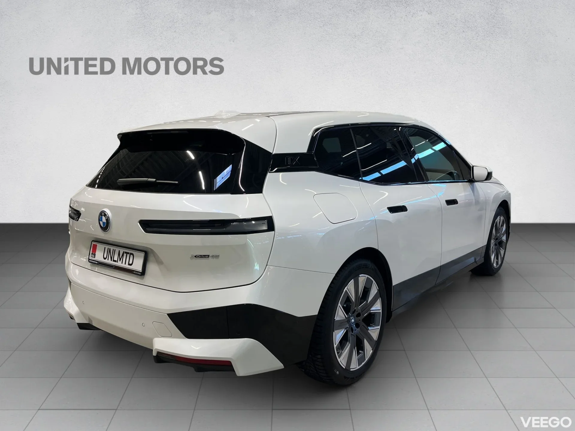 BMW iX Sportpakett 240kW