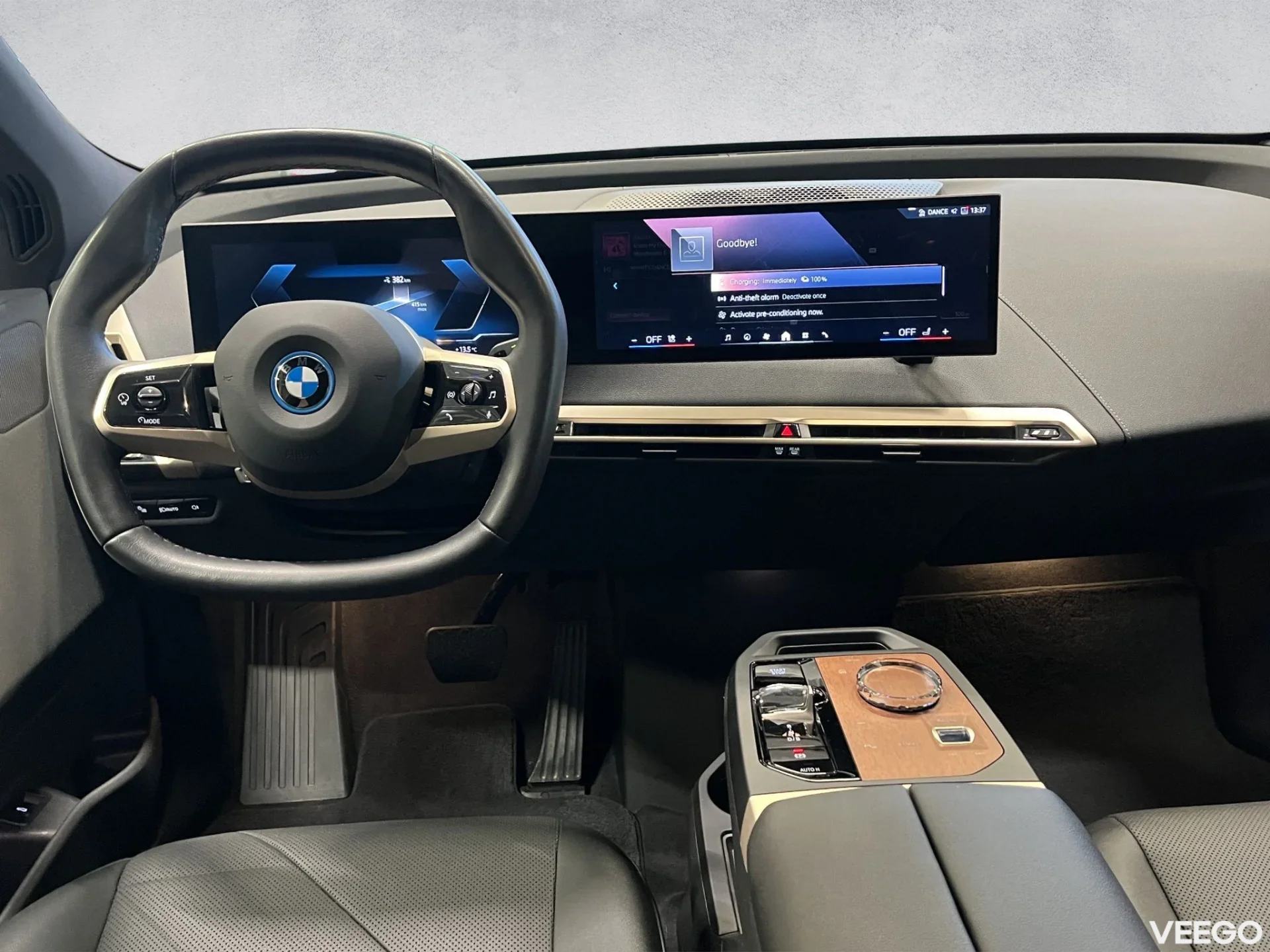 BMW iX Sportpakett 240kW