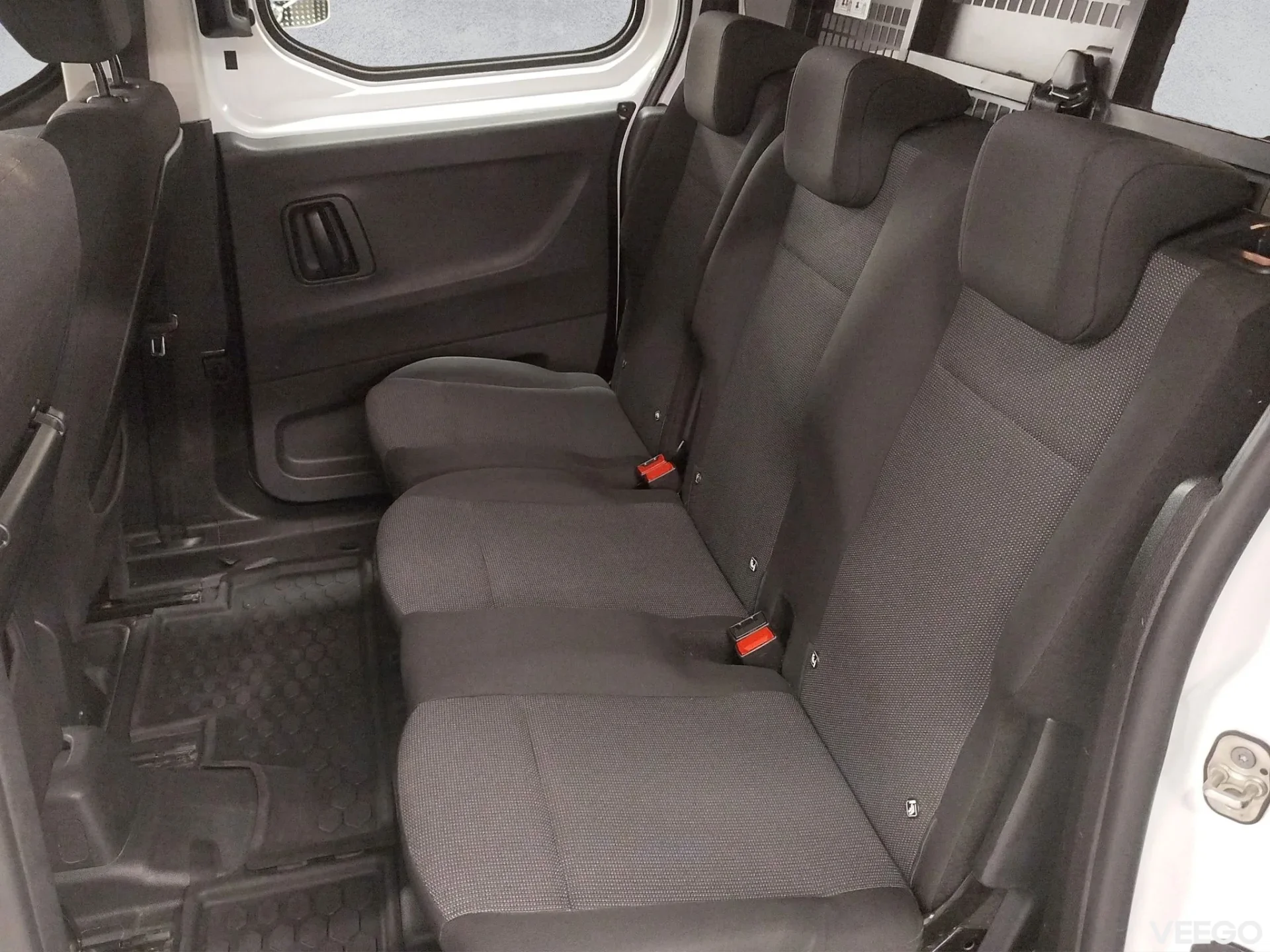 Peugeot Partner Team L2 BlueHDi 100 75kW