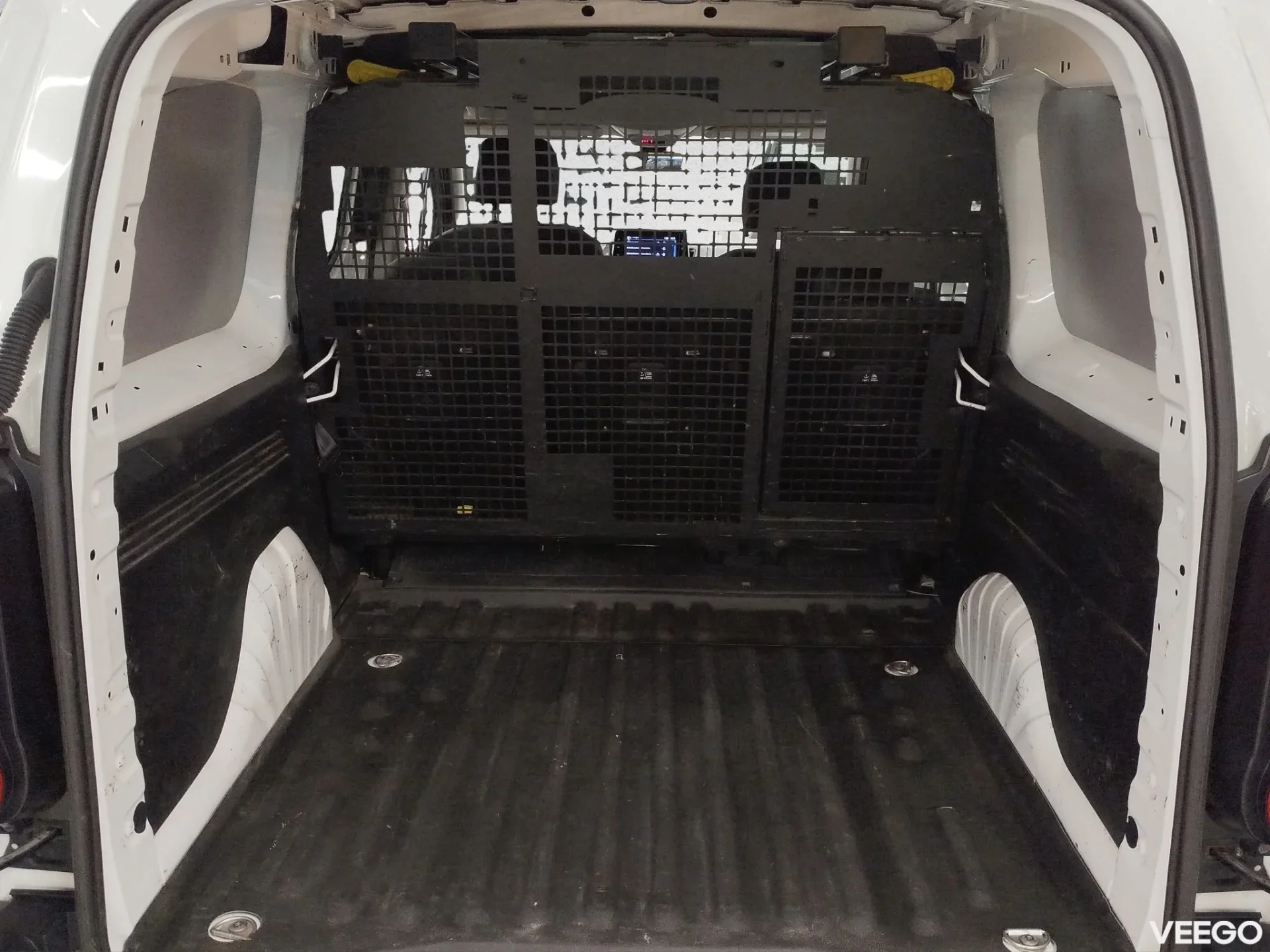 Peugeot Partner Team L2 BlueHDi 100 75kW