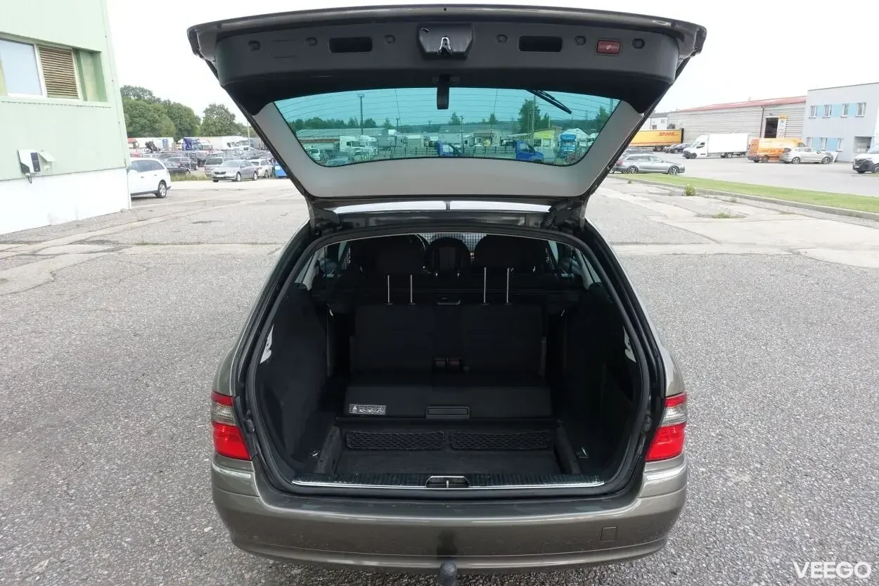 Mercedes-Benz E220 Elegance Facelift 2.1 125kW