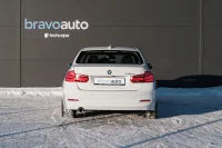 BMW 318 d LCi 2 110kW thumbnail