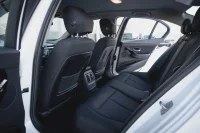 BMW 318 d LCi 2 110kW thumbnail