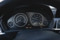 BMW 318 d LCi 2 110kW thumbnail