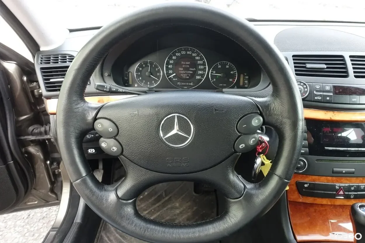 Mercedes-Benz E220 Elegance Facelift 2.1 125kW