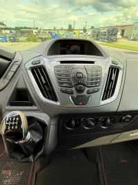 Ford Tourneo Custom Long Limited Edition 8k 2.2 114kW thumbnail