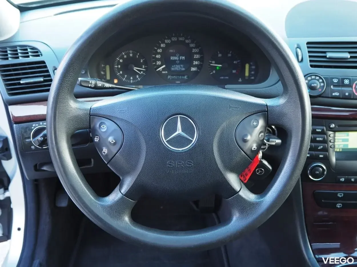 Mercedes-Benz E220 T Elegance 2.1 110kW
