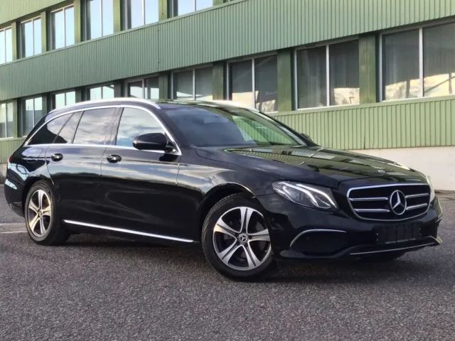 Image of Mercedes-Benz E220 d Avangarde Facelift EU6 2 143kW