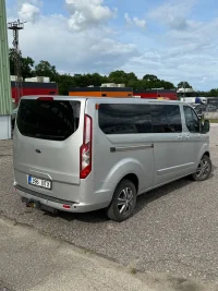 Ford Tourneo Custom Long Limited Edition 8k 2.2 114kW thumbnail