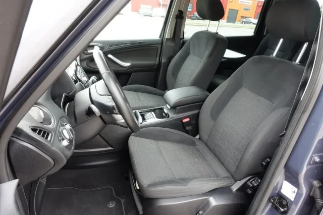 Image of Ford Galaxy Titanium EU5 2 120kW