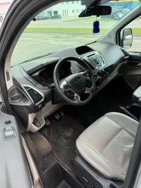 Ford Tourneo Custom Long Limited Edition 8k 2.2 114kW thumbnail