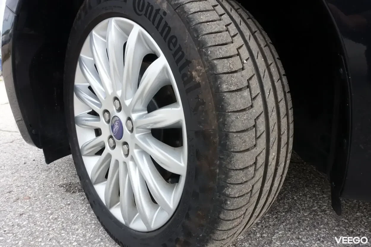 Ford S-MAX Titanium Facelift EU5 2 120kW