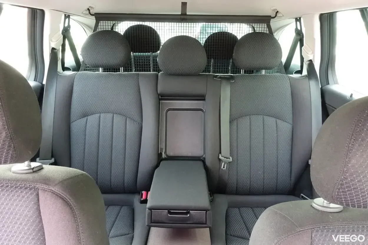 Mercedes-Benz E220 Elegance Facelift 2.1 125kW