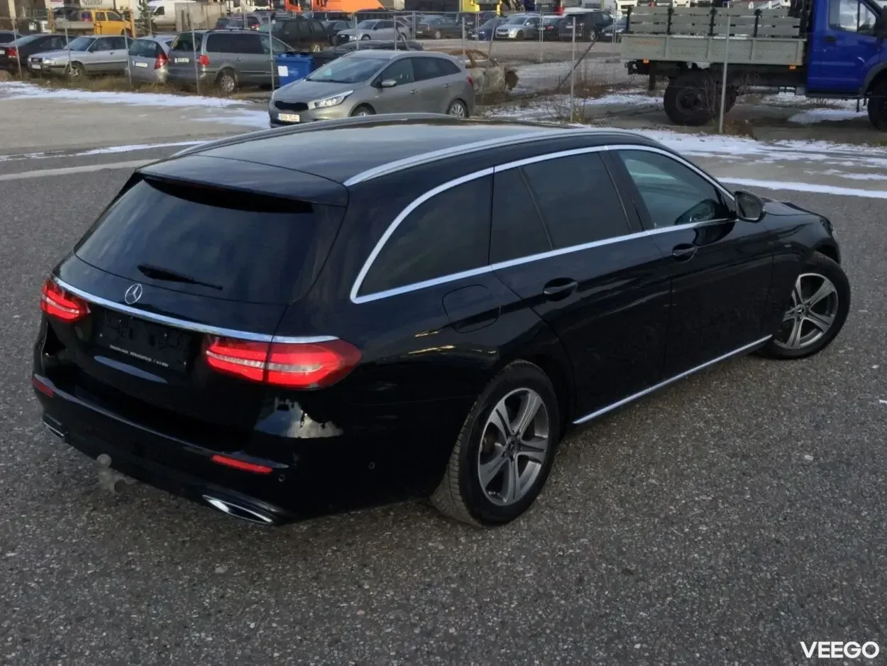 Mercedes-Benz E220 d Avangarde Facelift EU6 2 143kW