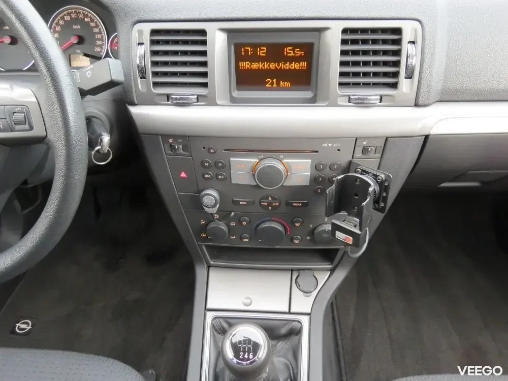 Opel Vectra Station Wagon Facelift 2.2 114kW